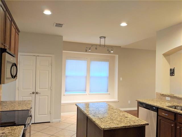 Building Photo - 10321 Cochron Dr