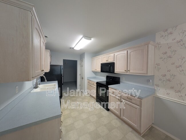 Building Photo - 6945 E 46th Pl