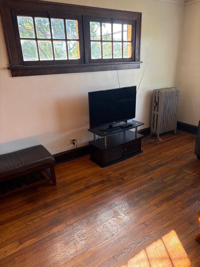 Building Photo - 2015 Arthur Ave