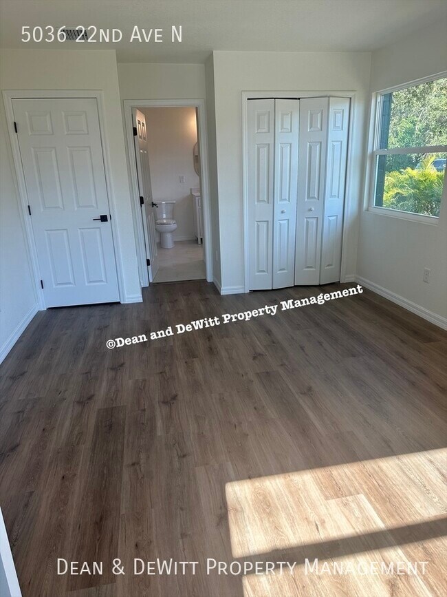 Building Photo - 5036 22nd Ave N