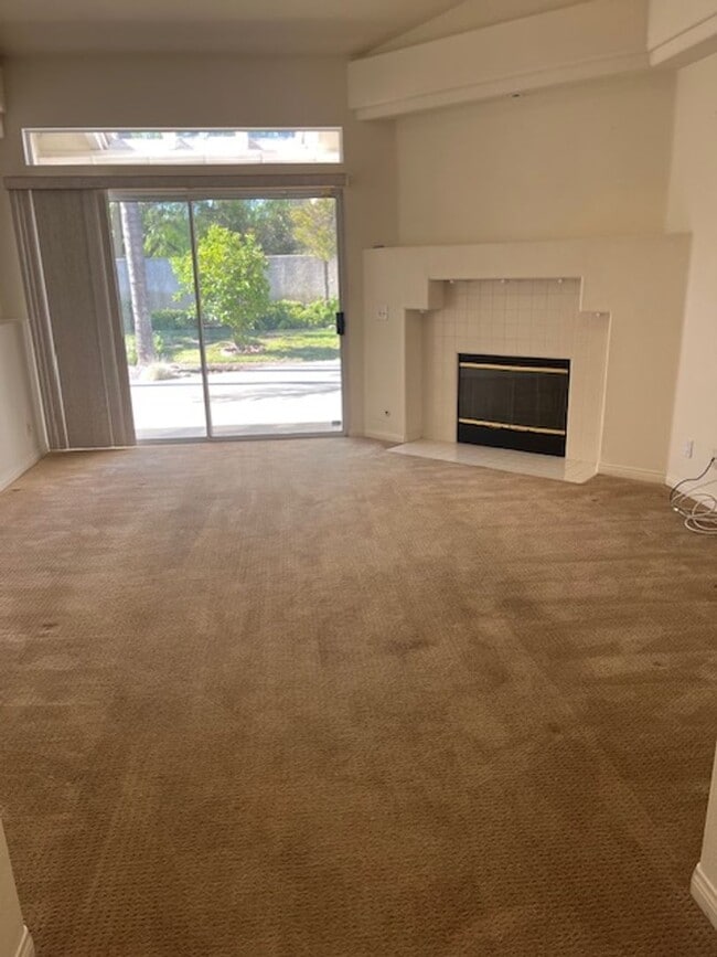 Building Photo - New Flooring and Paint on the way