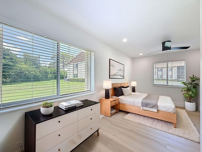 Building Photo - 4941 Sable Pine Cir