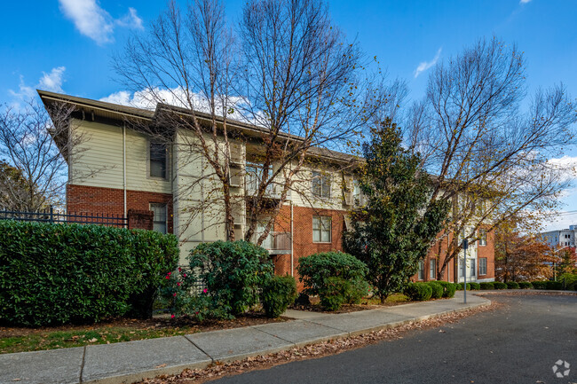 Building Photo - West End Circle Condominiums