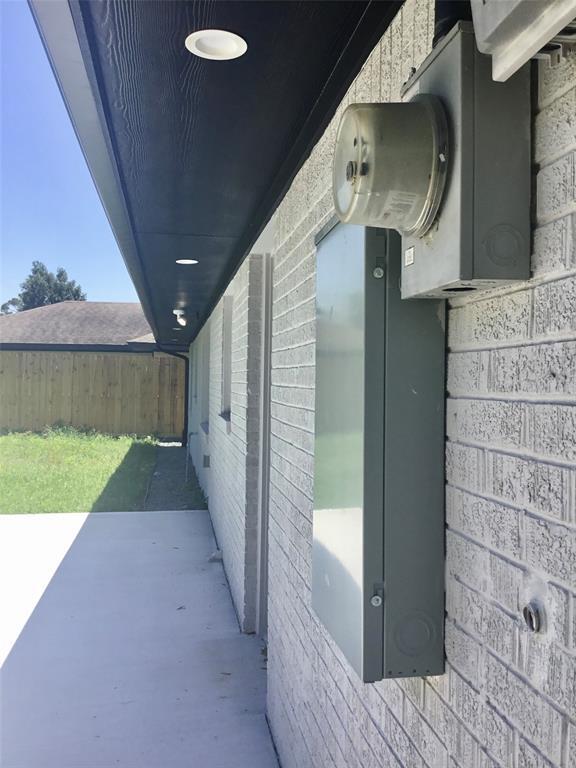 Building Photo - 8913 Homewood Ln