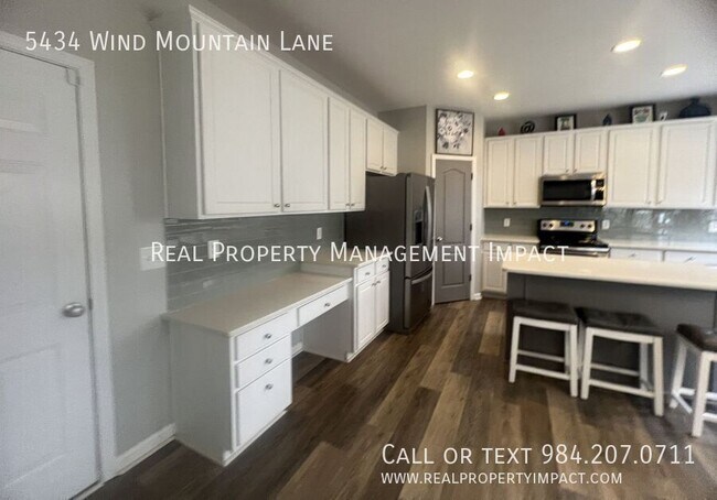 Building Photo - 5434 Wind Mountain Ln