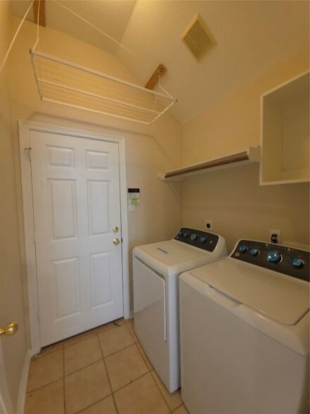 Building Photo - 21219 Willow Glade Dr