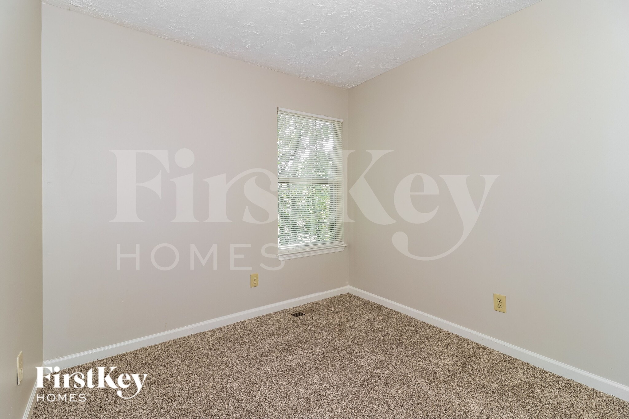 Building Photo - 5655 Stonington Trace Pkwy