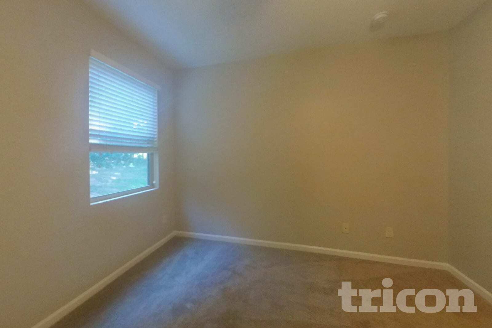 Building Photo - 474 Lake Ridge Ln