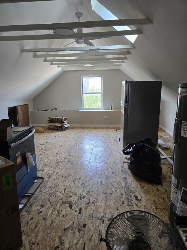 Building Photo - BE THE FIRST PERSON TO SIT ON THE TOILET! BRAND NEW 1BED/1BATH IN LOGAN SQUARE/BUCKTOWN