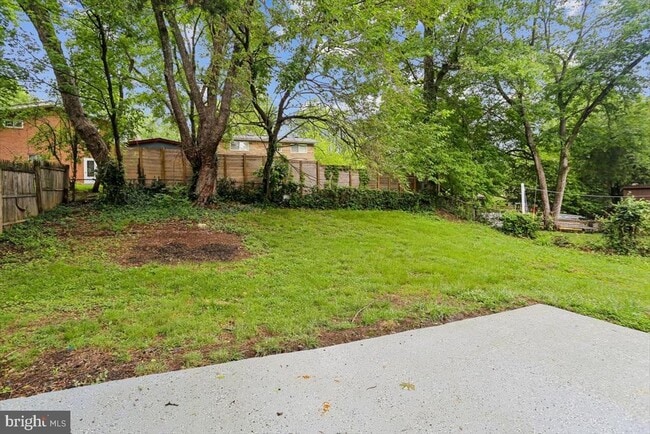Building Photo - 901 Kenbrook Dr