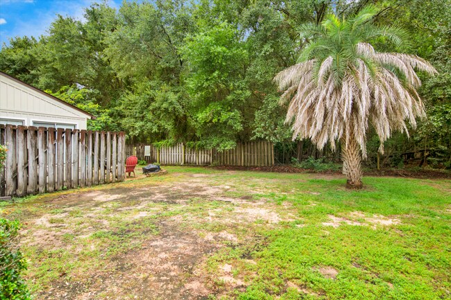 Building Photo - 4707 Huron Dr