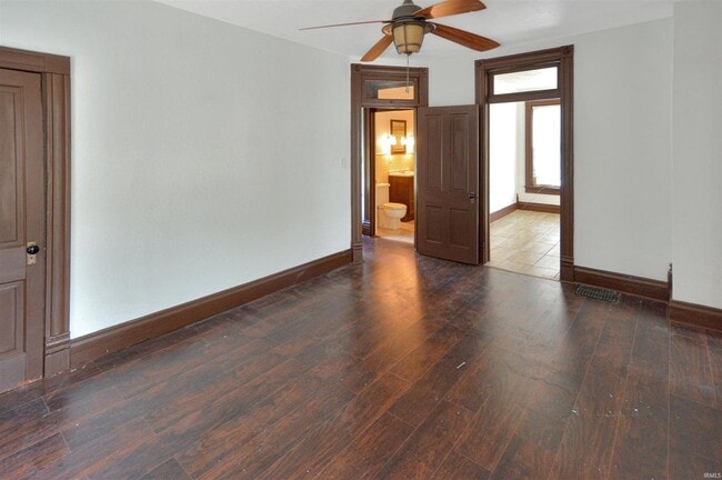 Building Photo - 4 Bedroom Lafayette Home!