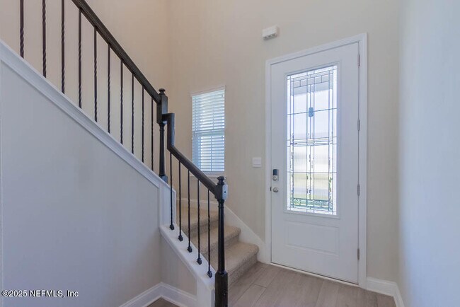 Building Photo - 258 Thistleton Wy