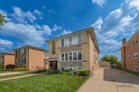 Building Photo - 8465 W Berwyn Ave