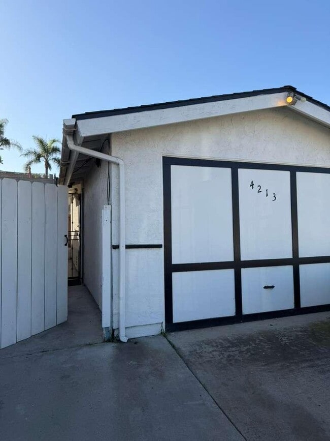 Building Photo - 4213 Marzo St