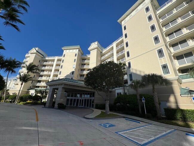 Building Photo - 221 Ocean Grande Blvd