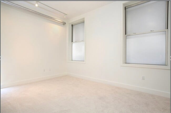 Building Photo - 43 Winter St