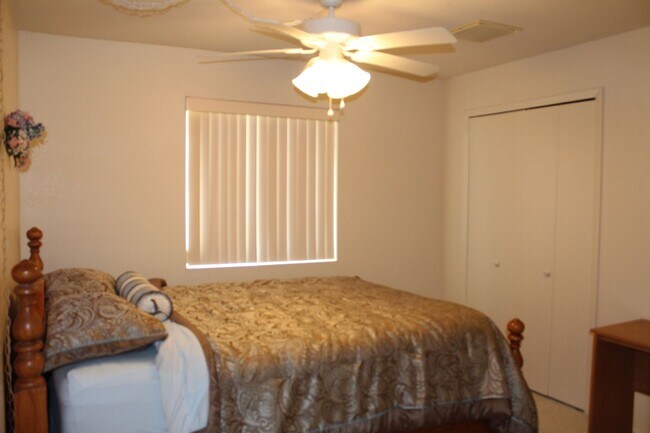 Building Photo - Long or Short Term Furnished Rental