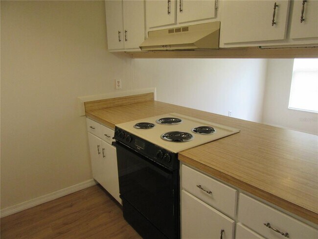 Building Photo - 1024 82nd Terrace N