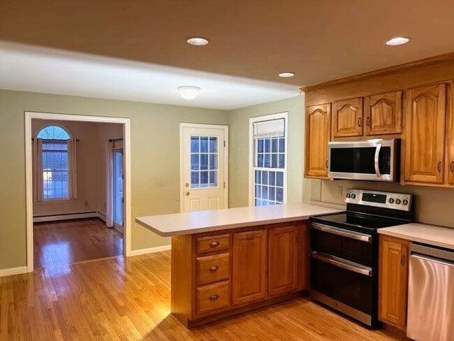 Building Photo - 1565 West St