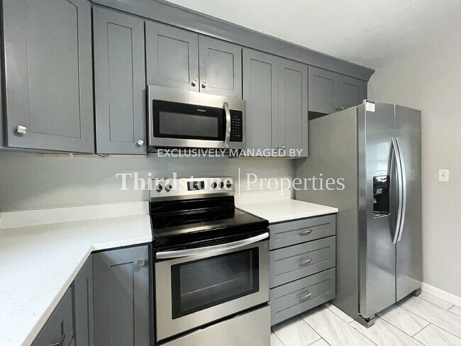 Building Photo - 3390 Jacqueline Dr