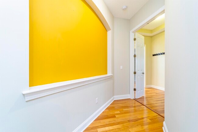 Building Photo - 425 Gallardo Cir