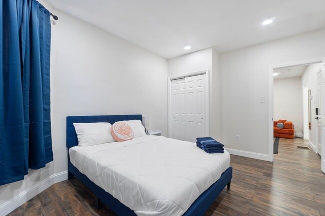 Building Photo - 92 Stuyvesant Ave