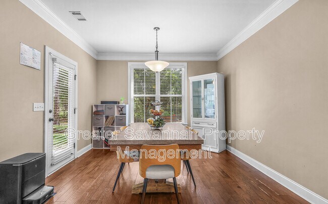 Building Photo - 113 Greystone Dr