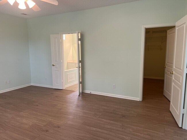 Building Photo - Beautifully Maintained Sun City Home!