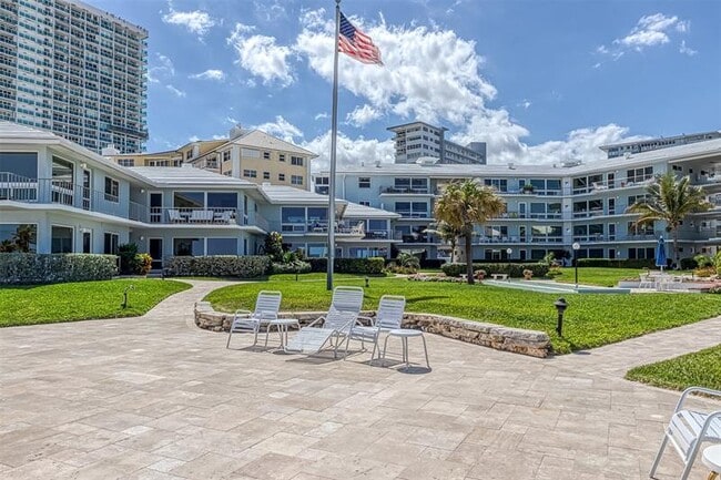 Building Photo - 1956 S Ocean Ln