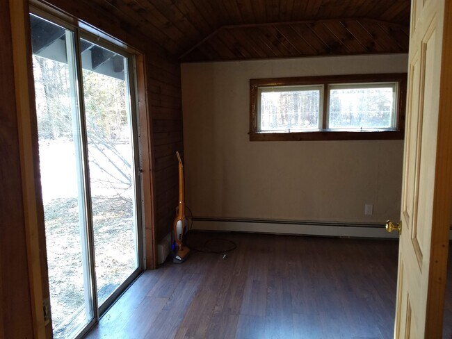Building Photo - 36 Otis-Tolland Rd