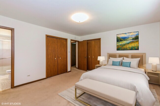 Building Photo - 14748 Sprucecreek Ln