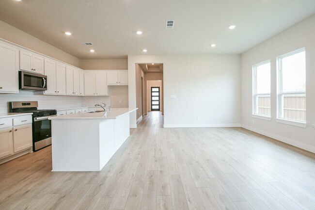 Building Photo - 5005 Vly Wind Ct