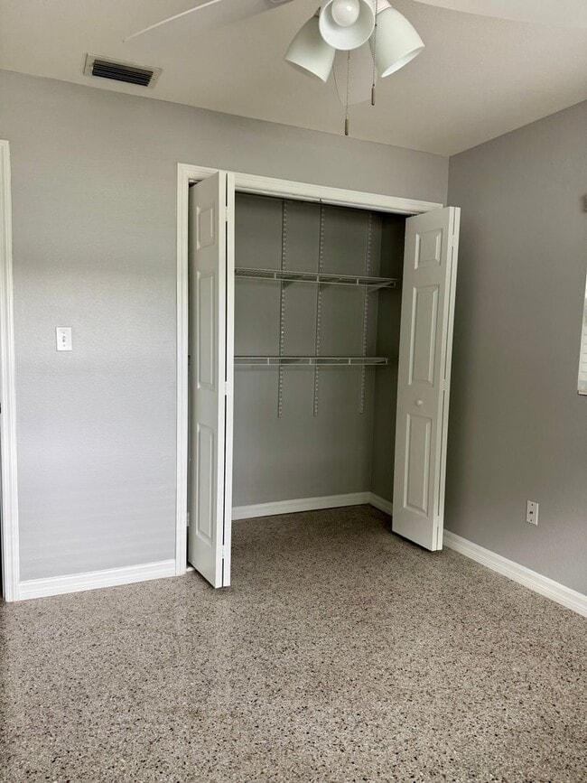 Building Photo - Remodeled South Tampa Home