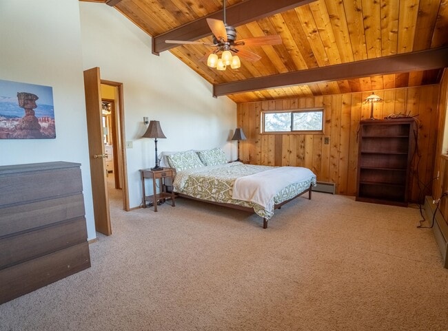 Building Photo - 18850 Fir Dr