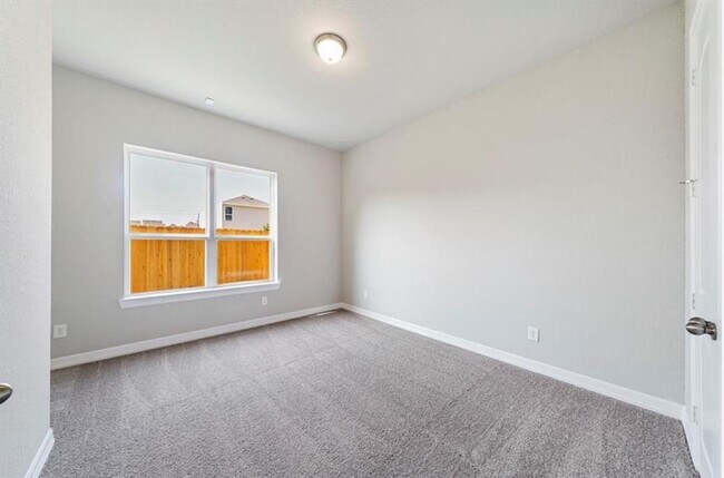 Building Photo - Brand New 3 Story Townhome