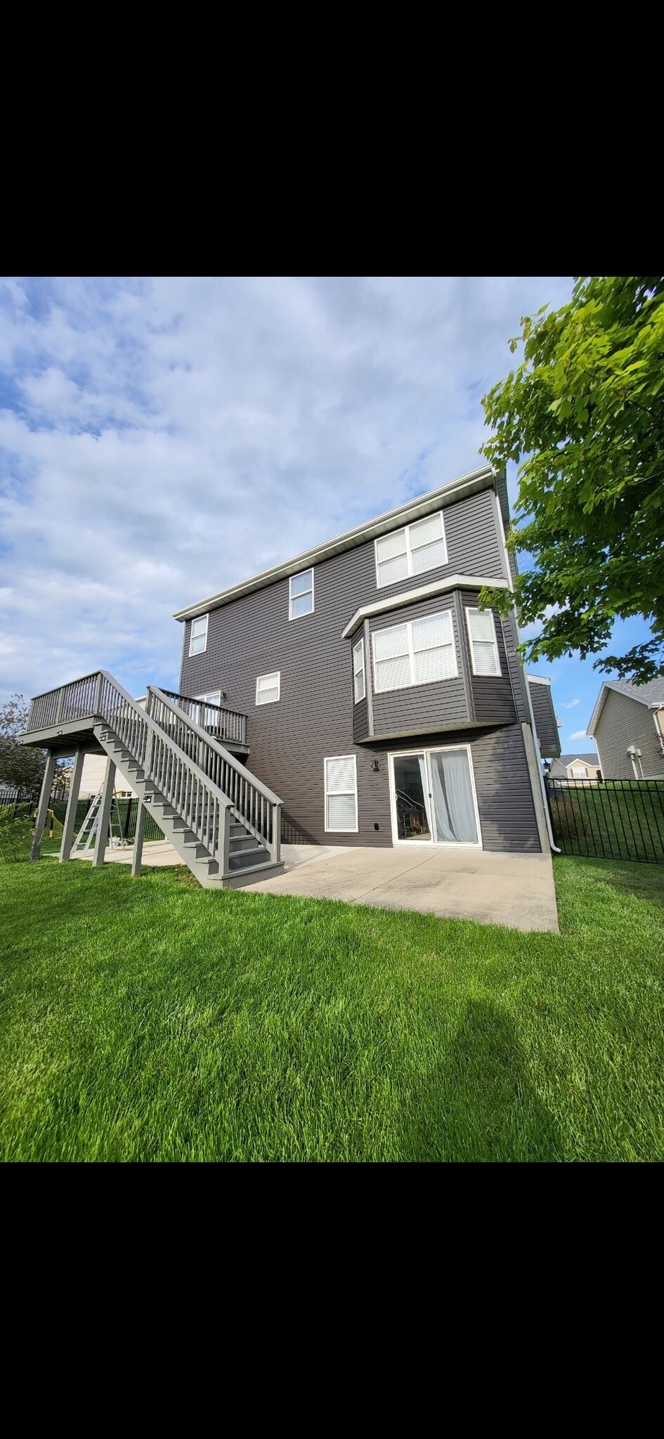 Building Photo - 861 Saybrook Falls Dr