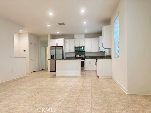 Building Photo - 564 Boulder Cir