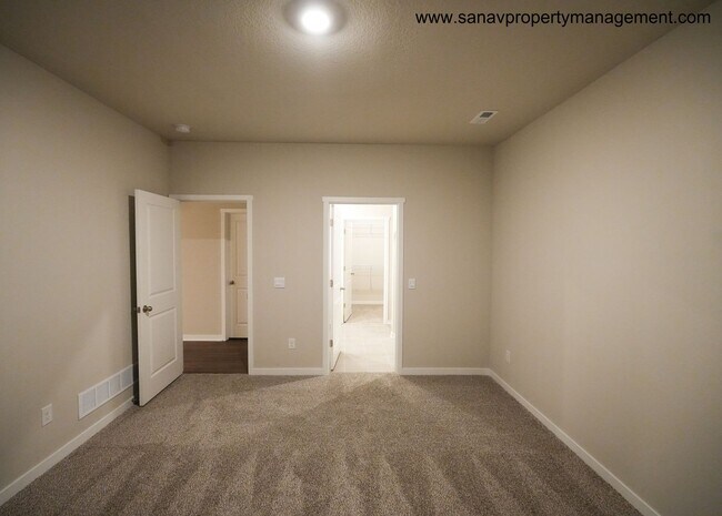 Building Photo - "Ranch Retreat: Seamless Serenity in Single-Level Splendor with Trailside Tranquility"