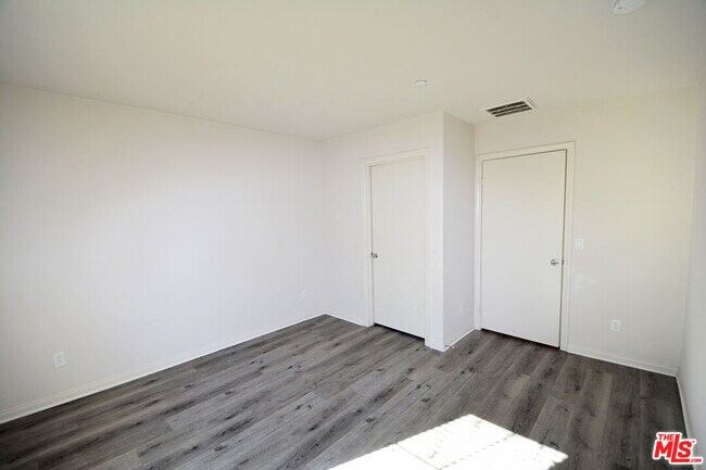 Building Photo - 14107 W Birch Ln