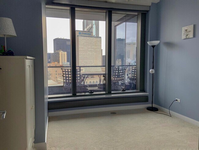 Building Photo - 60 E Monroe St