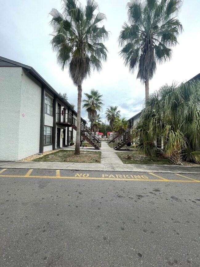 Building Photo - 1347 Baywatch Loop