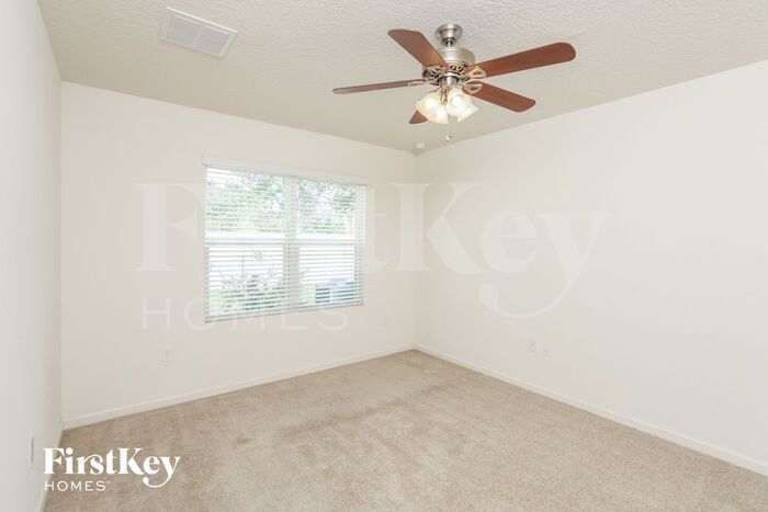 Building Photo - 980 Newton Cir