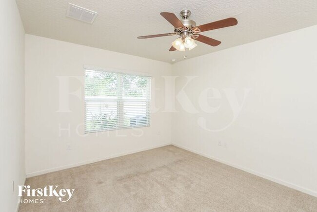 Building Photo - 980 Newton Cir