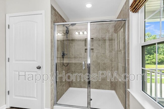 Building Photo - 1718 Emmets Rd