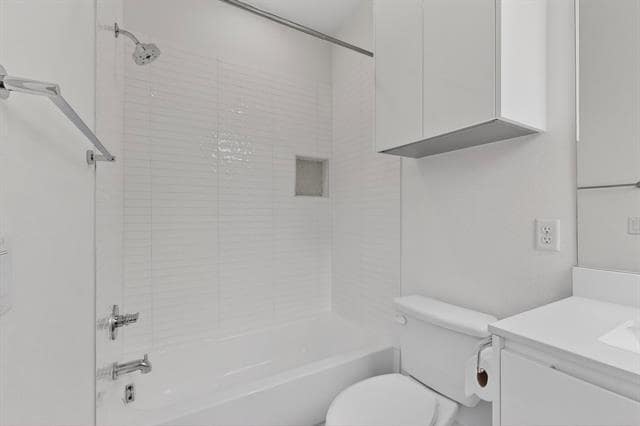 Building Photo - 4920 Lexington Ct