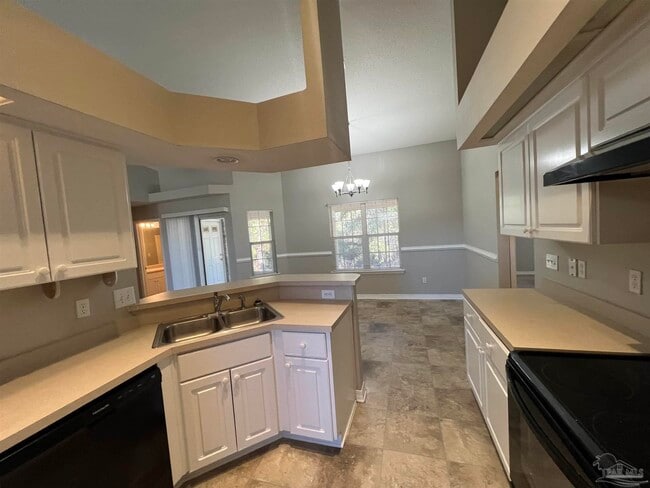 Building Photo - 5085 Terra Lake Cir