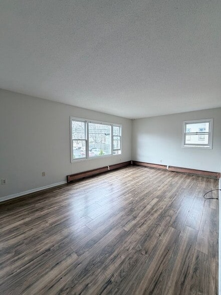 Building Photo - 92 Arch St