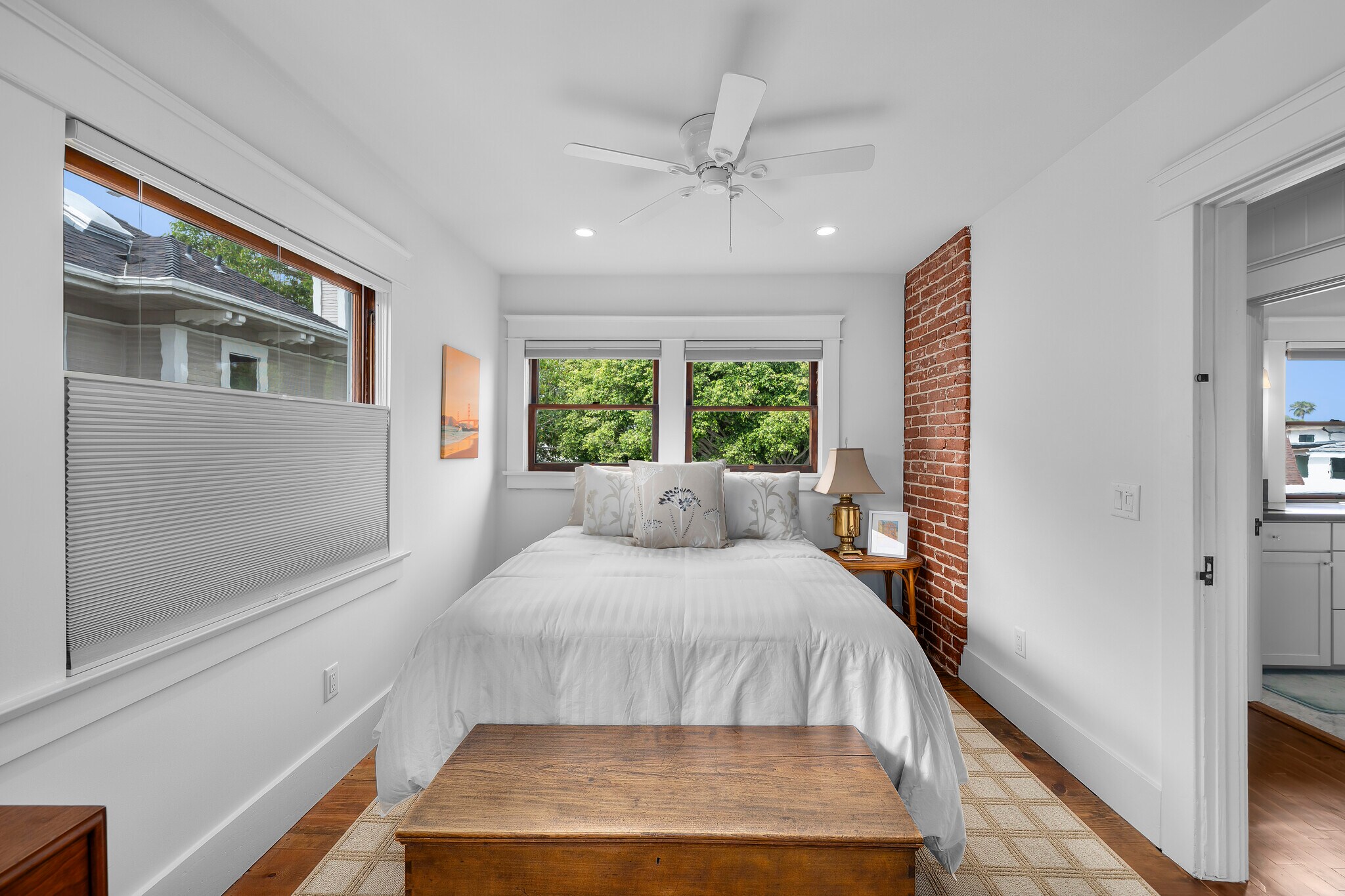 Building Photo - 311 N Gertruda Ave