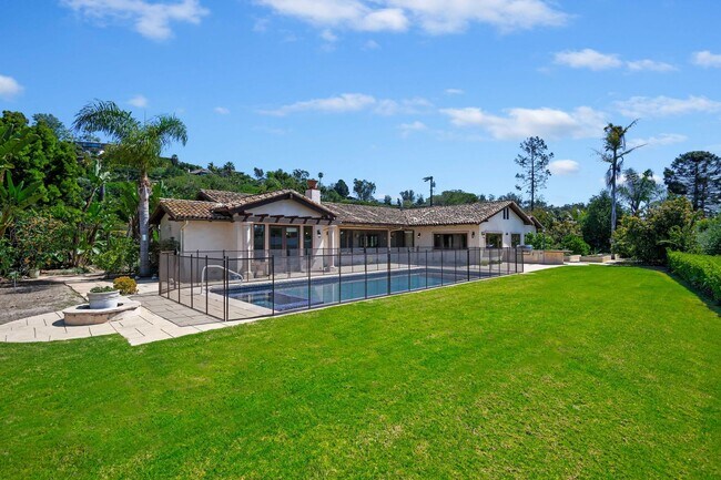Building Photo - Montecito Property with a View and a Pool ...